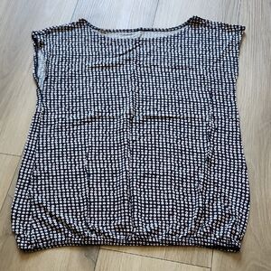 Ann Taylor Loft Black and White Sleeveless Ribbed Blouse